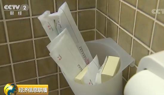 对于“六小件”是否应该取消,消费者也有不同的看法。