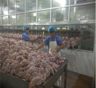 香盛斋食品工厂传统的工艺,现代的技术,让香盛斋熟食烤鸭的产品质量