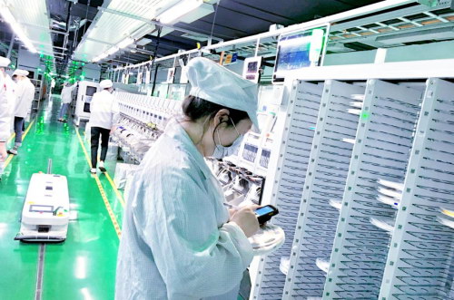 富士康成都厂区通过wef灯塔工厂认证